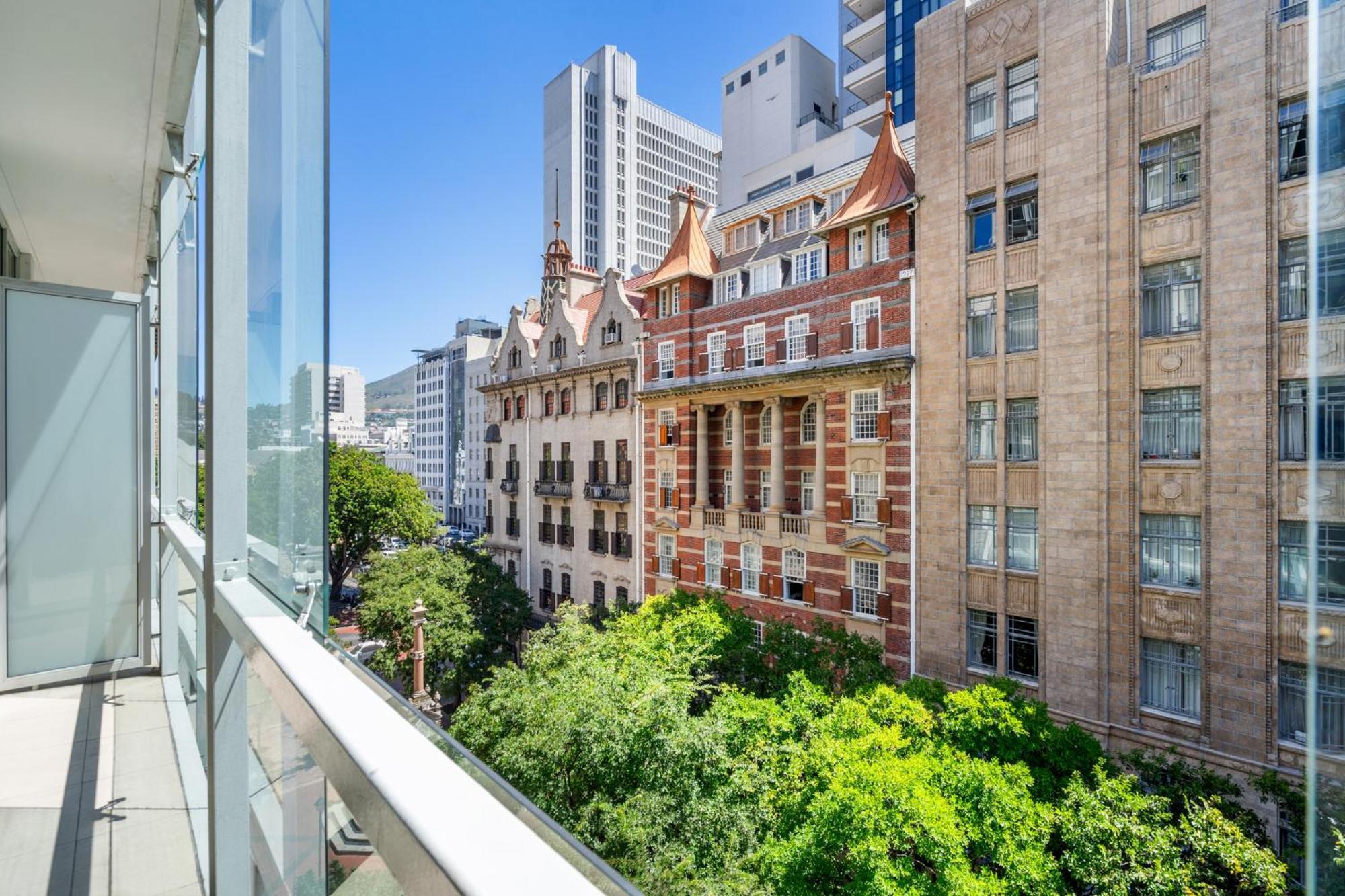 Taj Hotel 305 Cape Town Bagian luar foto