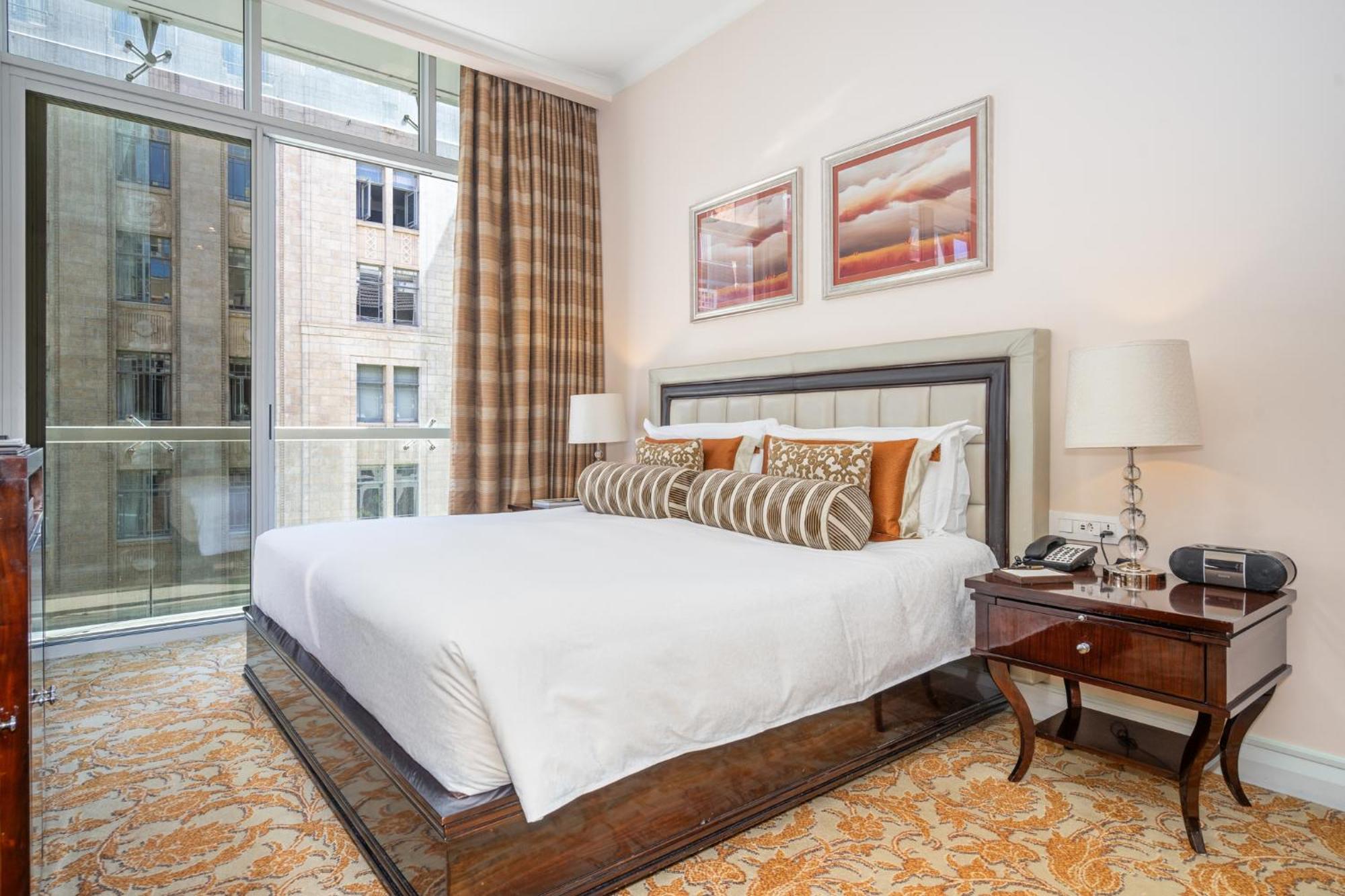 Taj Hotel 305 Cape Town Bagian luar foto