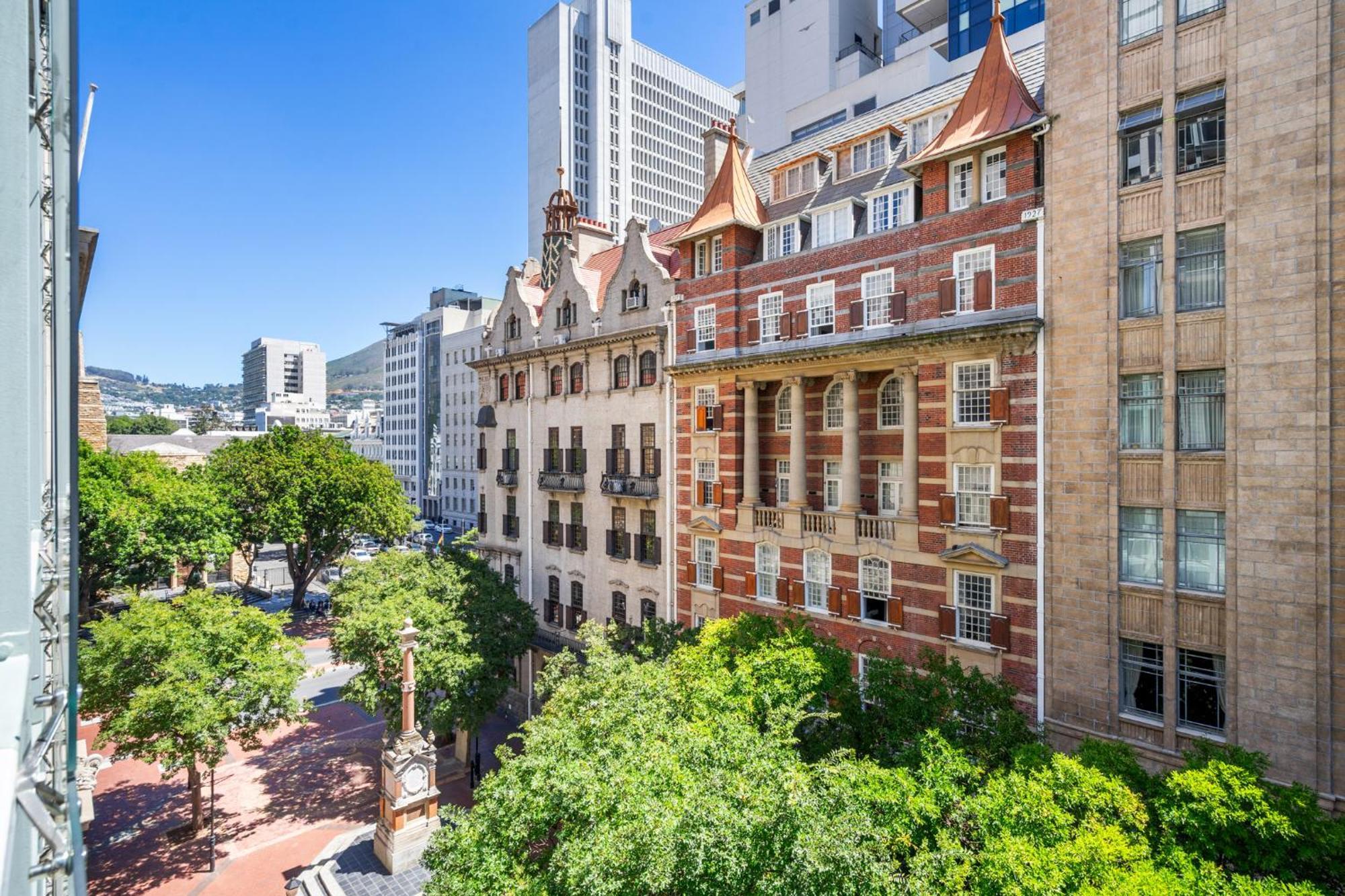 Taj Hotel 305 Cape Town Bagian luar foto